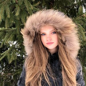 Meet your Posher, Satine